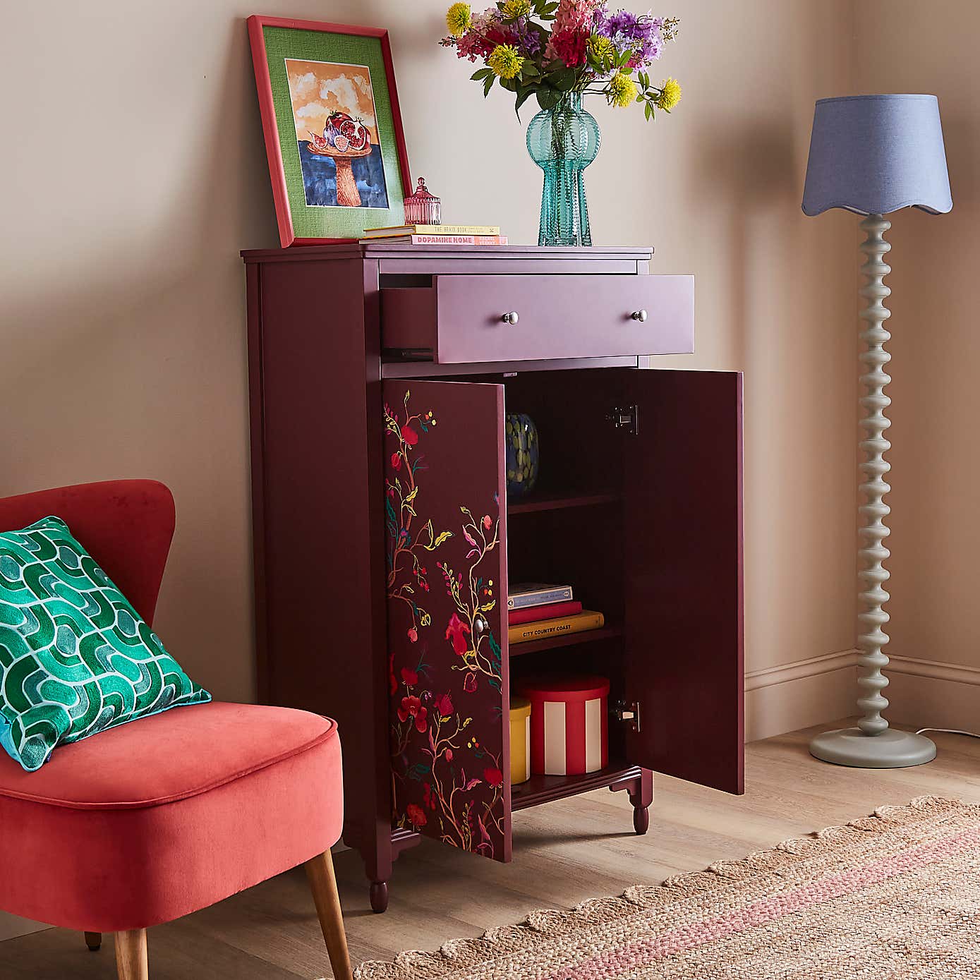 Carousel zoom image position 2 of 7