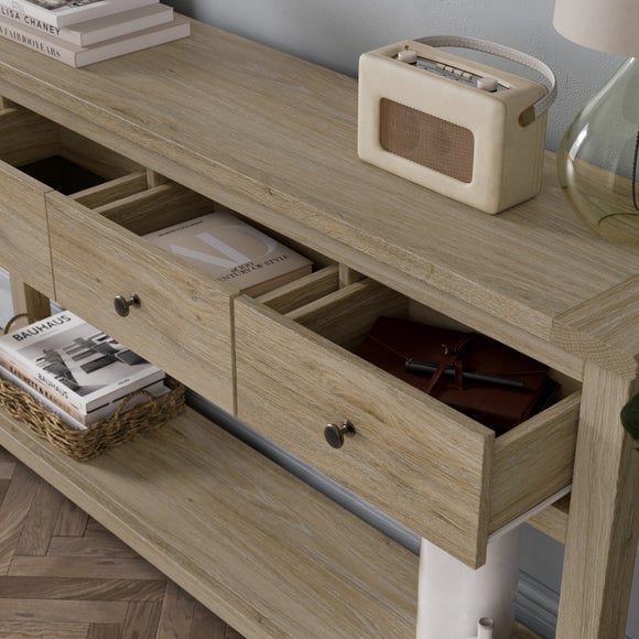 Carousel navigation image position 3 of 7