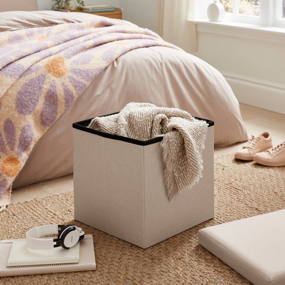 Carousel navigation image position 2 of 4