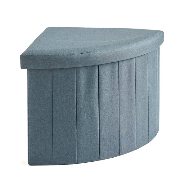 Carousel navigation image position 3 of 4