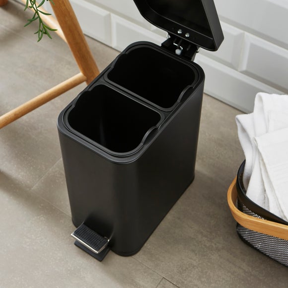 Carousel navigation image position 2 of 3