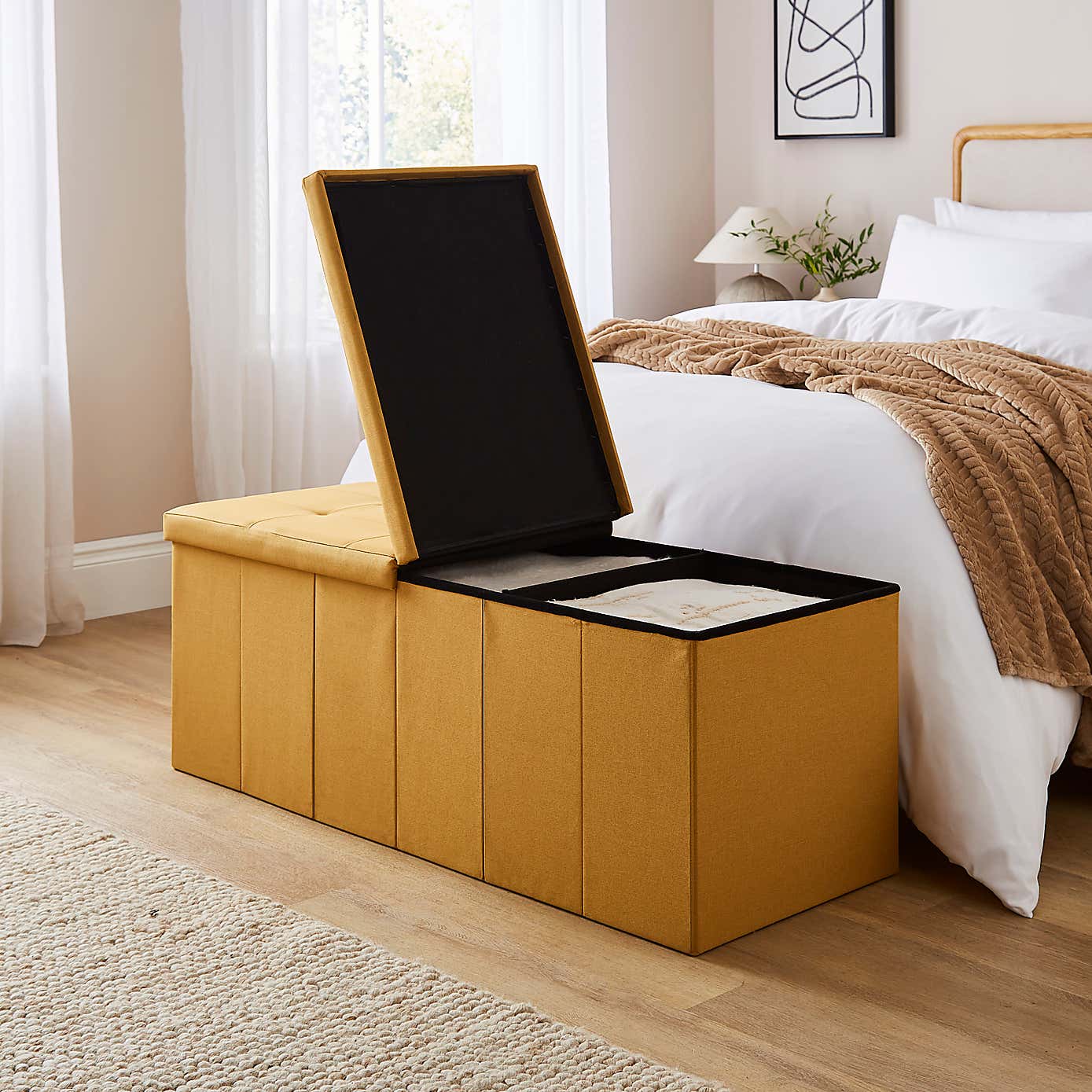 Carousel zoom image position 2 of 4