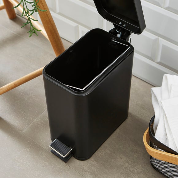 Carousel navigation image position 2 of 3