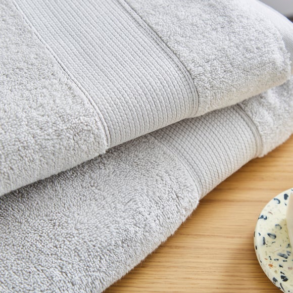 Carousel navigation image position 2 of 3