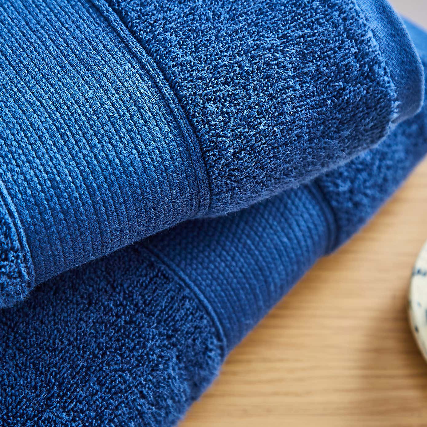 Carousel zoom image position 2 of 3