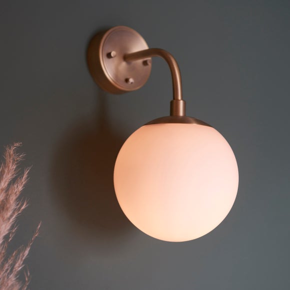 Return Vogue Newton Wall Light