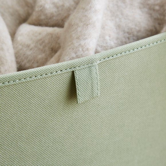 Carousel navigation image position 2 of 4