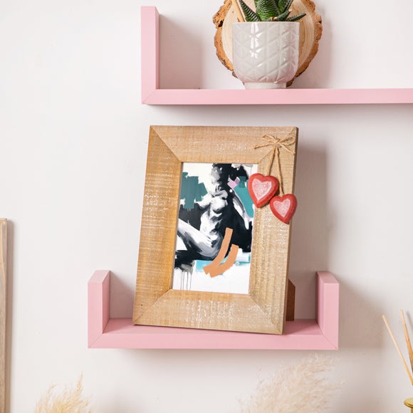 Nicola Spring Set of 2 Photo Frames with Red Hearts