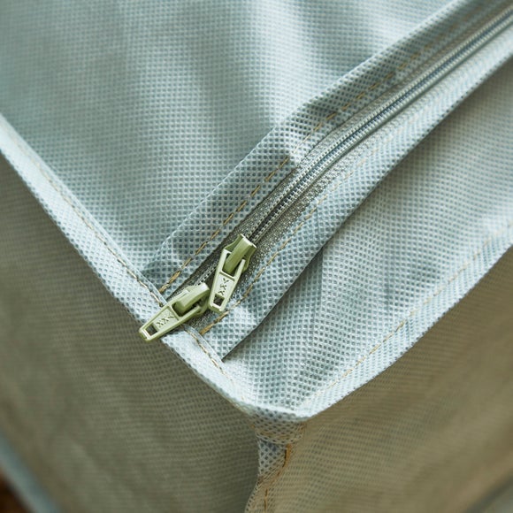 Carousel navigation image position 2 of 3