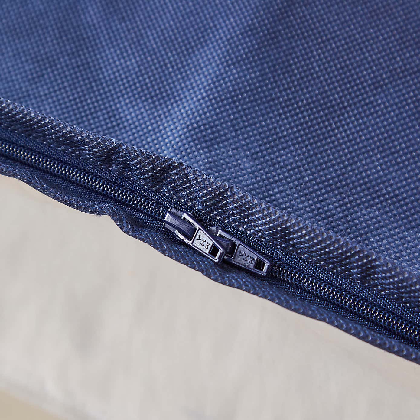 Carousel zoom image position 2 of 4