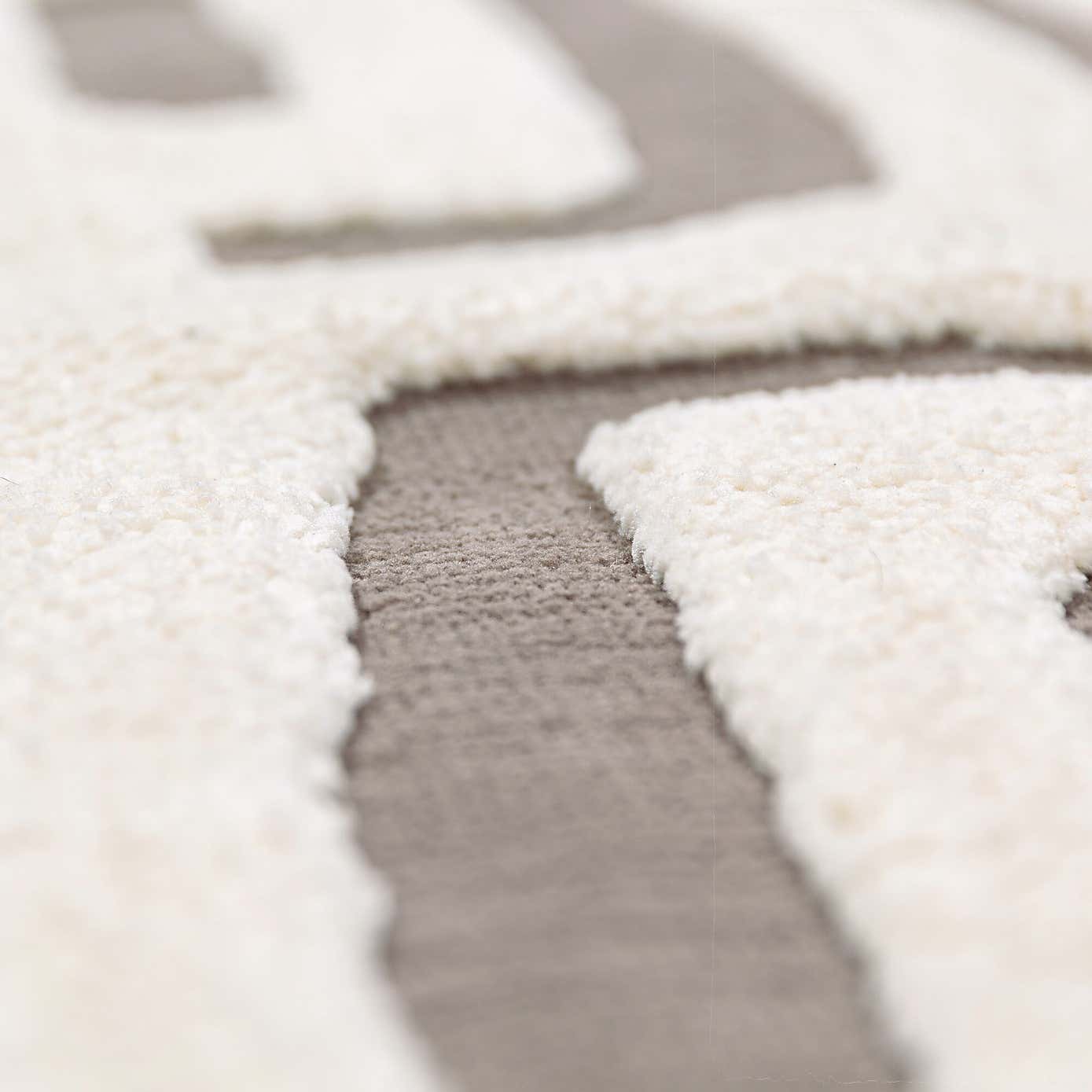 Carousel zoom image position 2 of 6