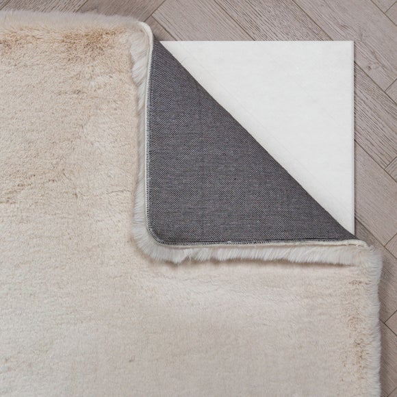 Carousel navigation image position 3 of 7