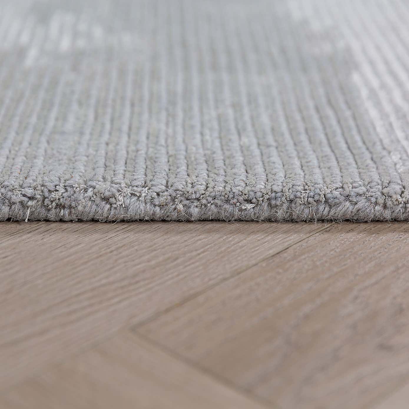 Carousel zoom image position 4 of 6