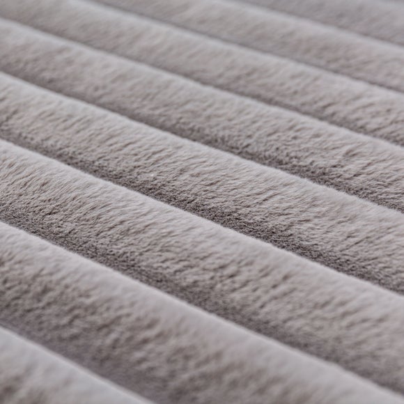 Carousel navigation image position 2 of 8