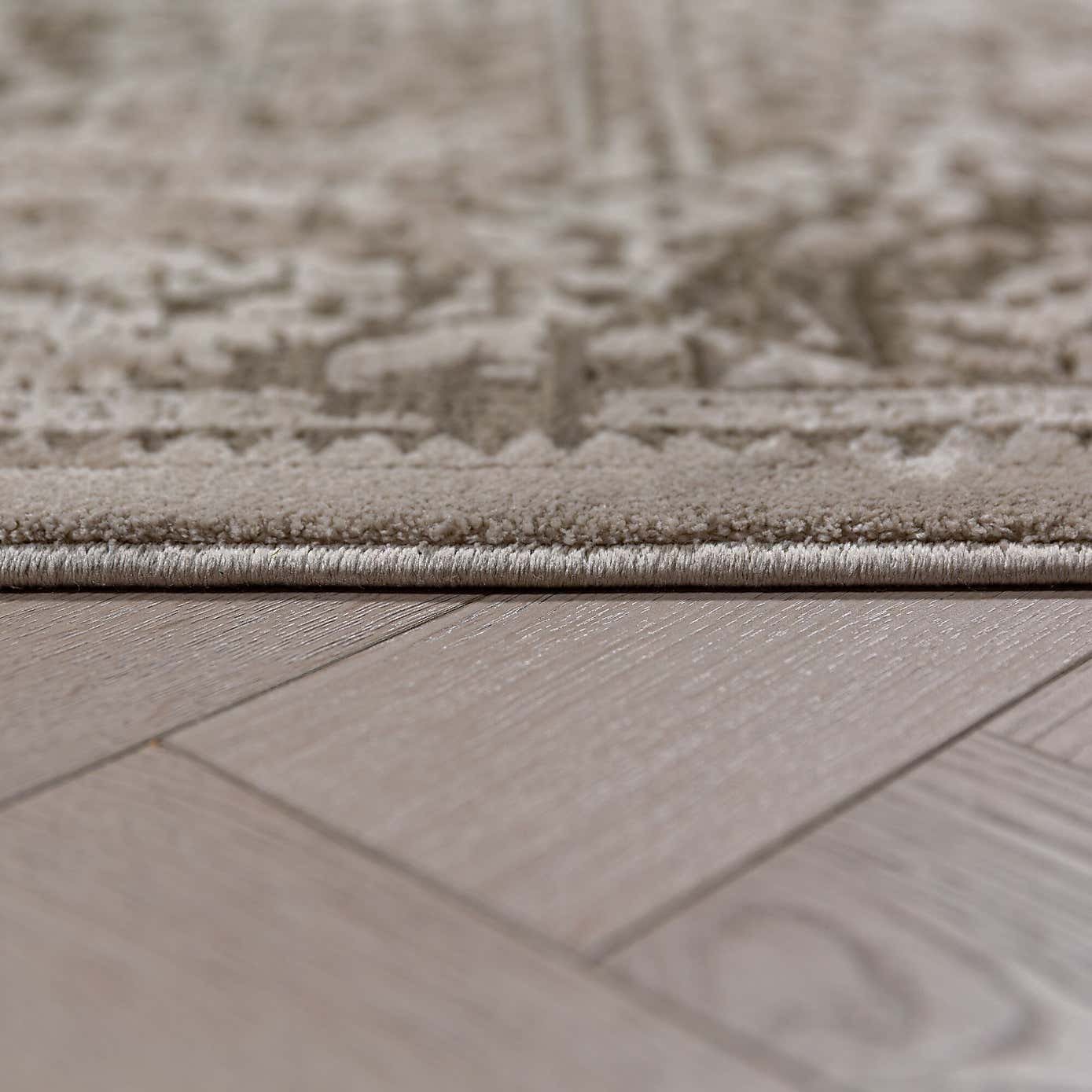 Carousel zoom image position 4 of 7