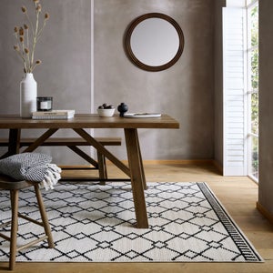 Asha Geometric Tufted Rug