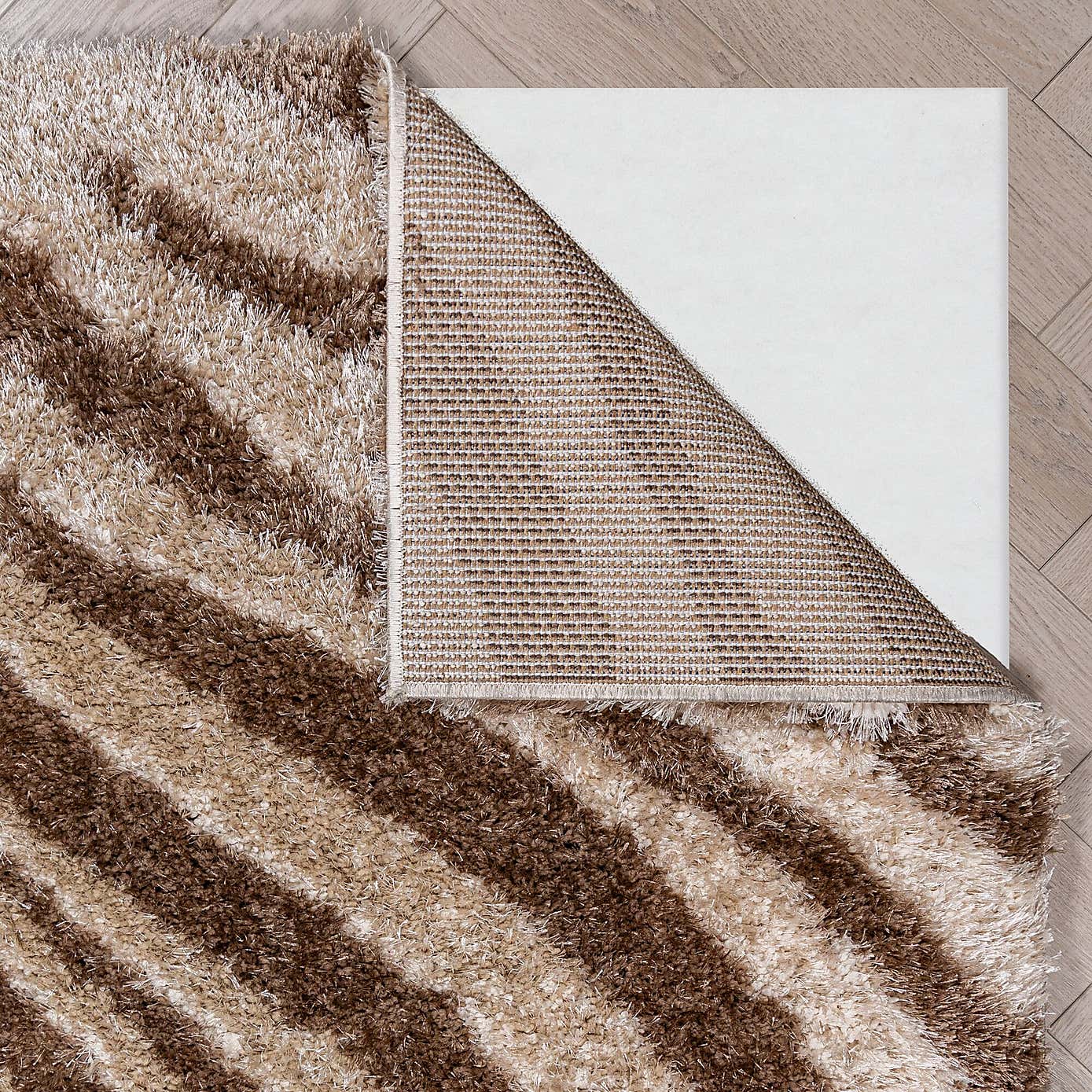 Carousel zoom image position 3 of 6