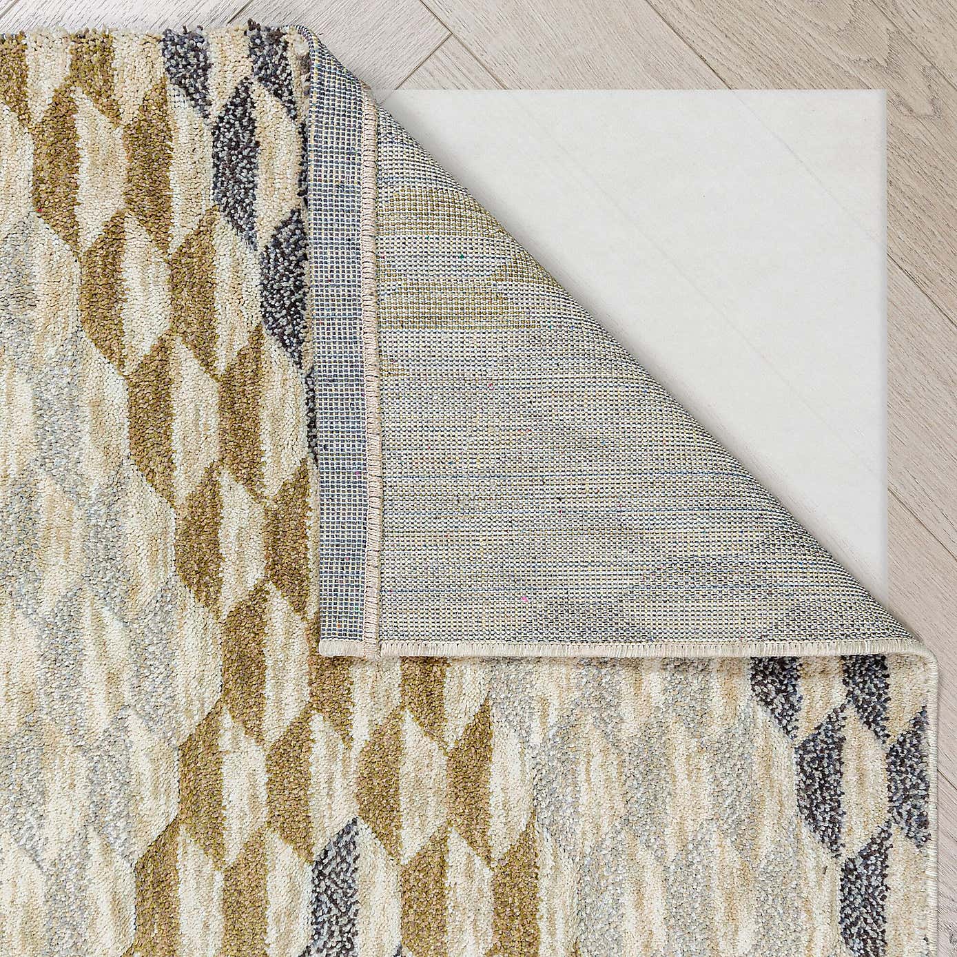 Carousel zoom image position 3 of 6