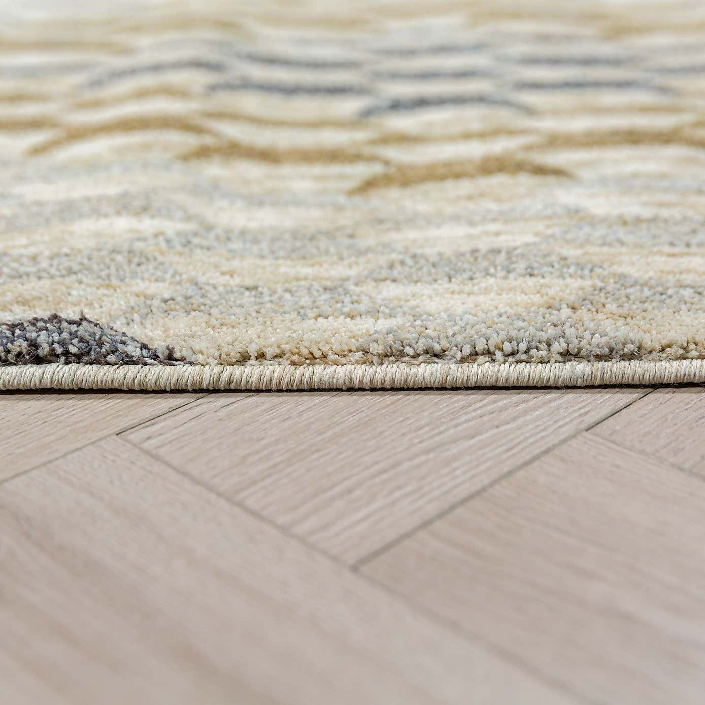 Carousel zoom image position 4 of 6