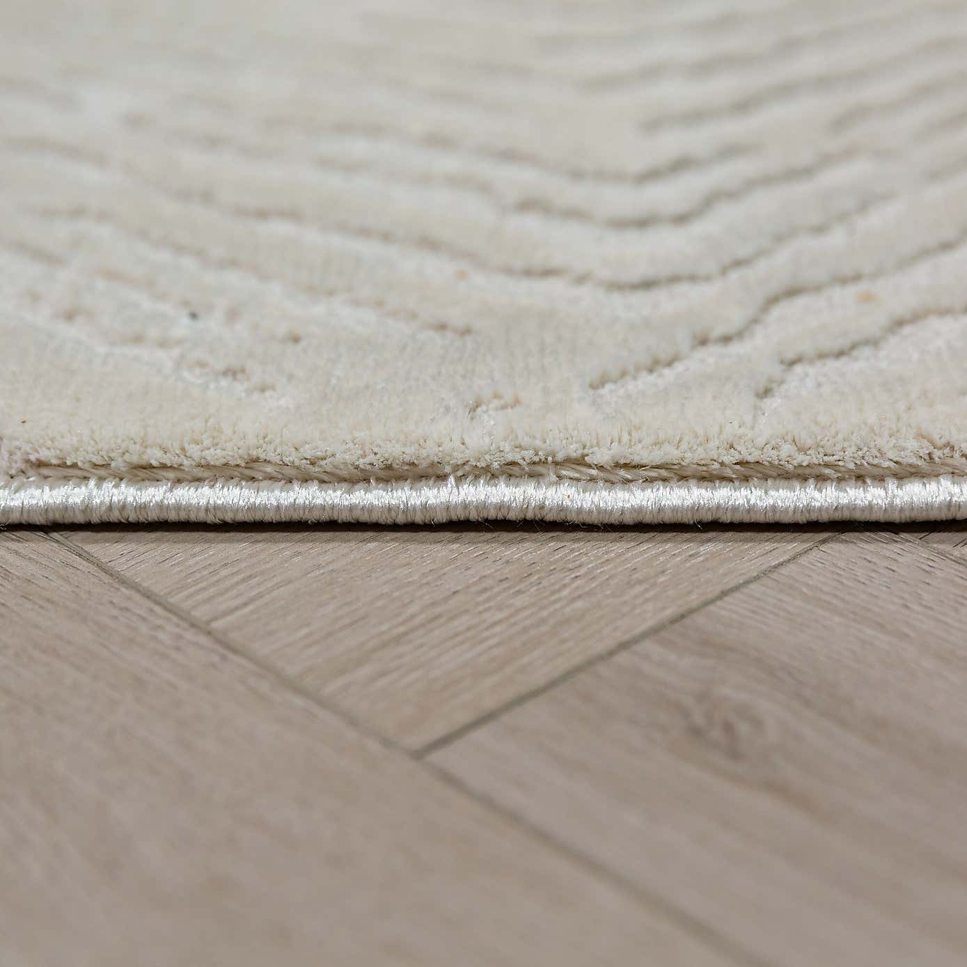 Carousel zoom image position 4 of 6