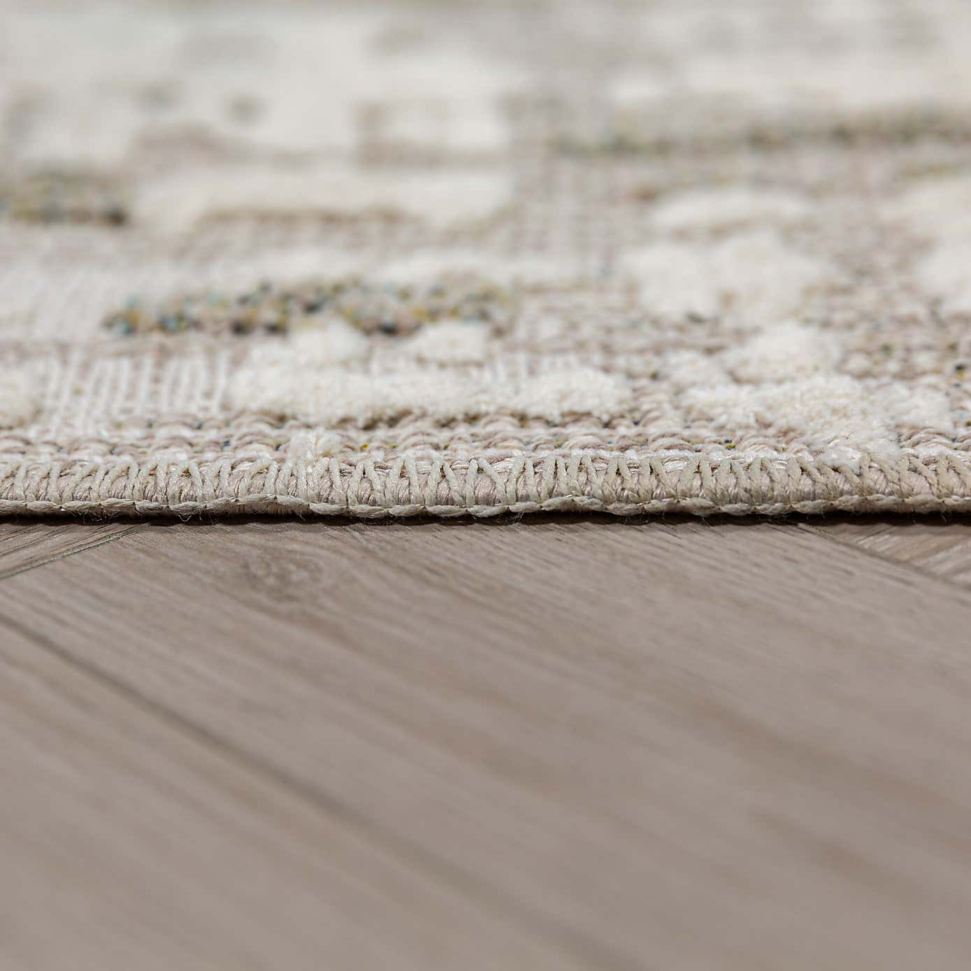 Carousel zoom image position 4 of 7