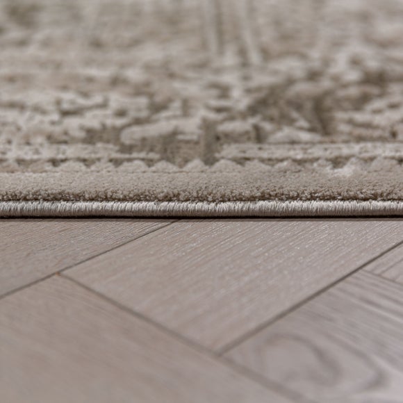 Carousel navigation image position 4 of 6