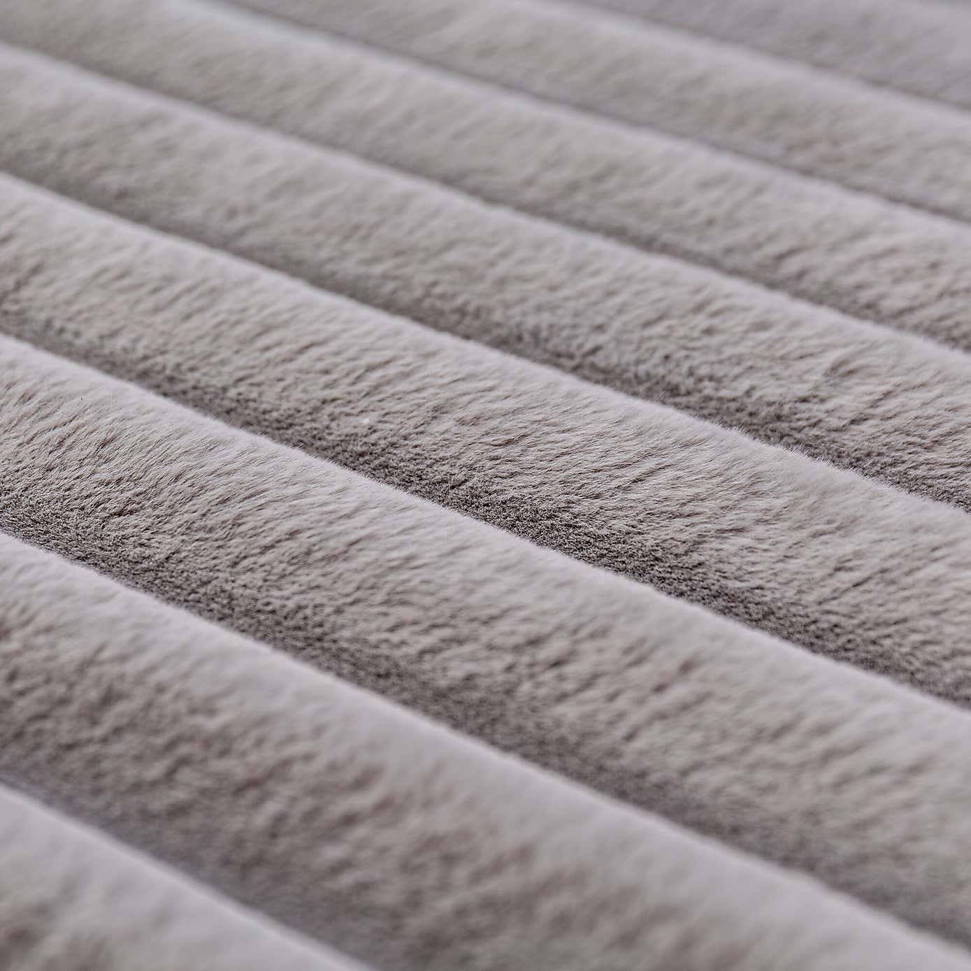 Carousel zoom image position 2 of 7