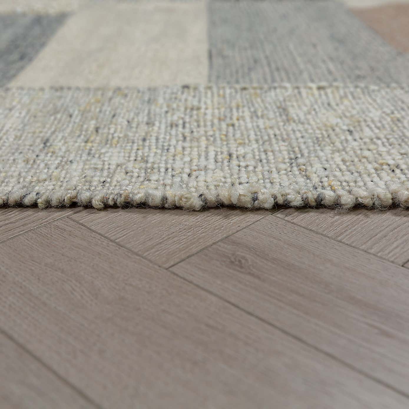 Carousel zoom image position 4 of 7