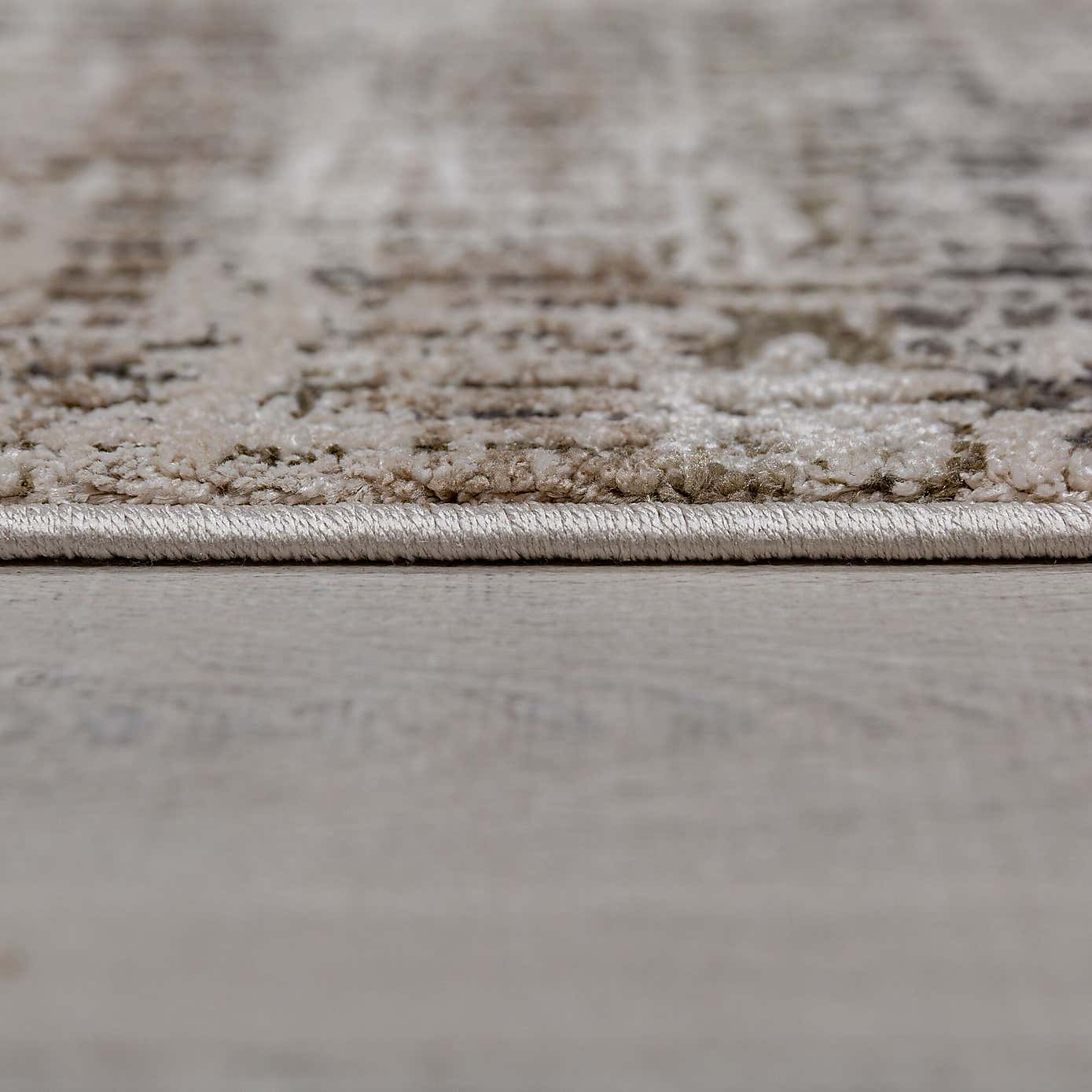 Carousel zoom image position 4 of 6