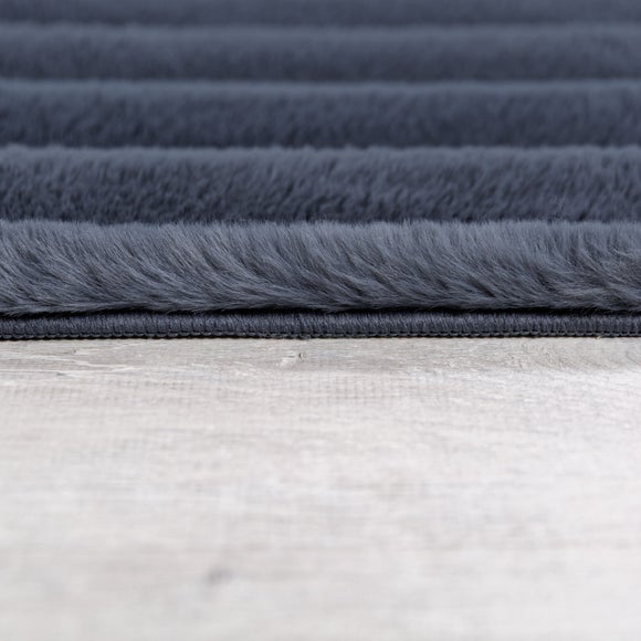 Carousel navigation image position 4 of 7