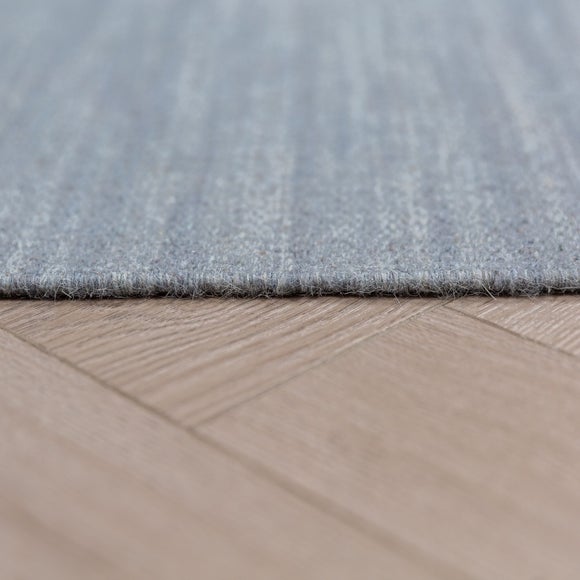 Carousel navigation image position 4 of 6