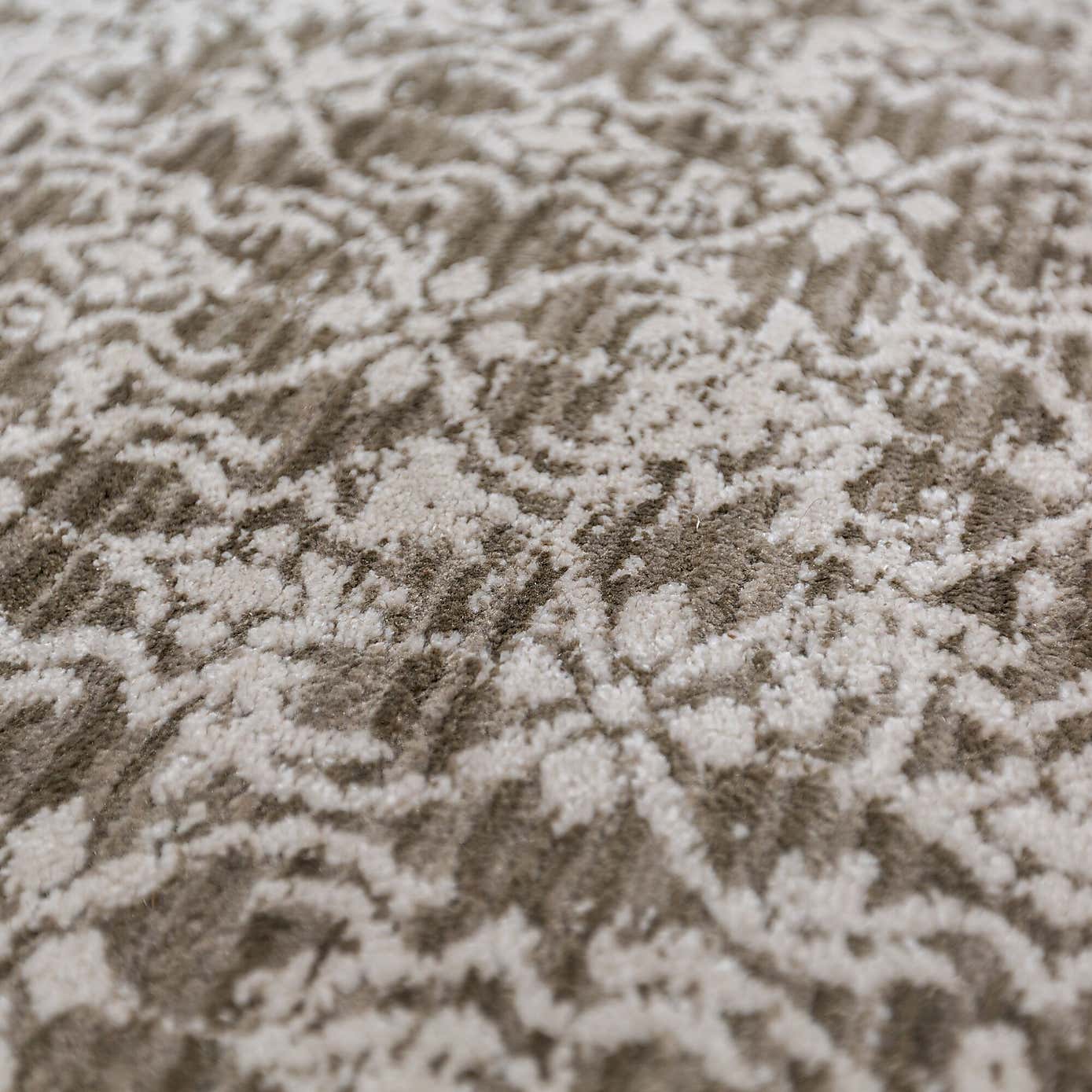 Carousel zoom image position 2 of 5