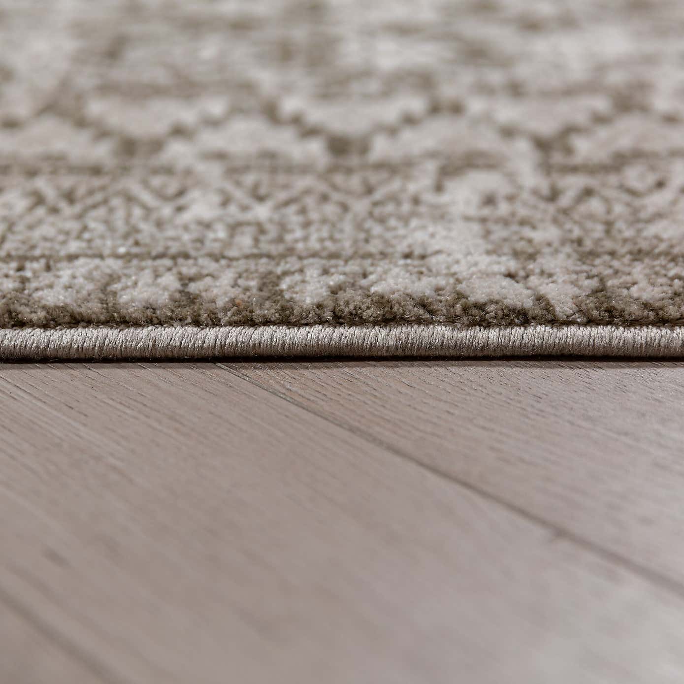 Carousel zoom image position 4 of 5