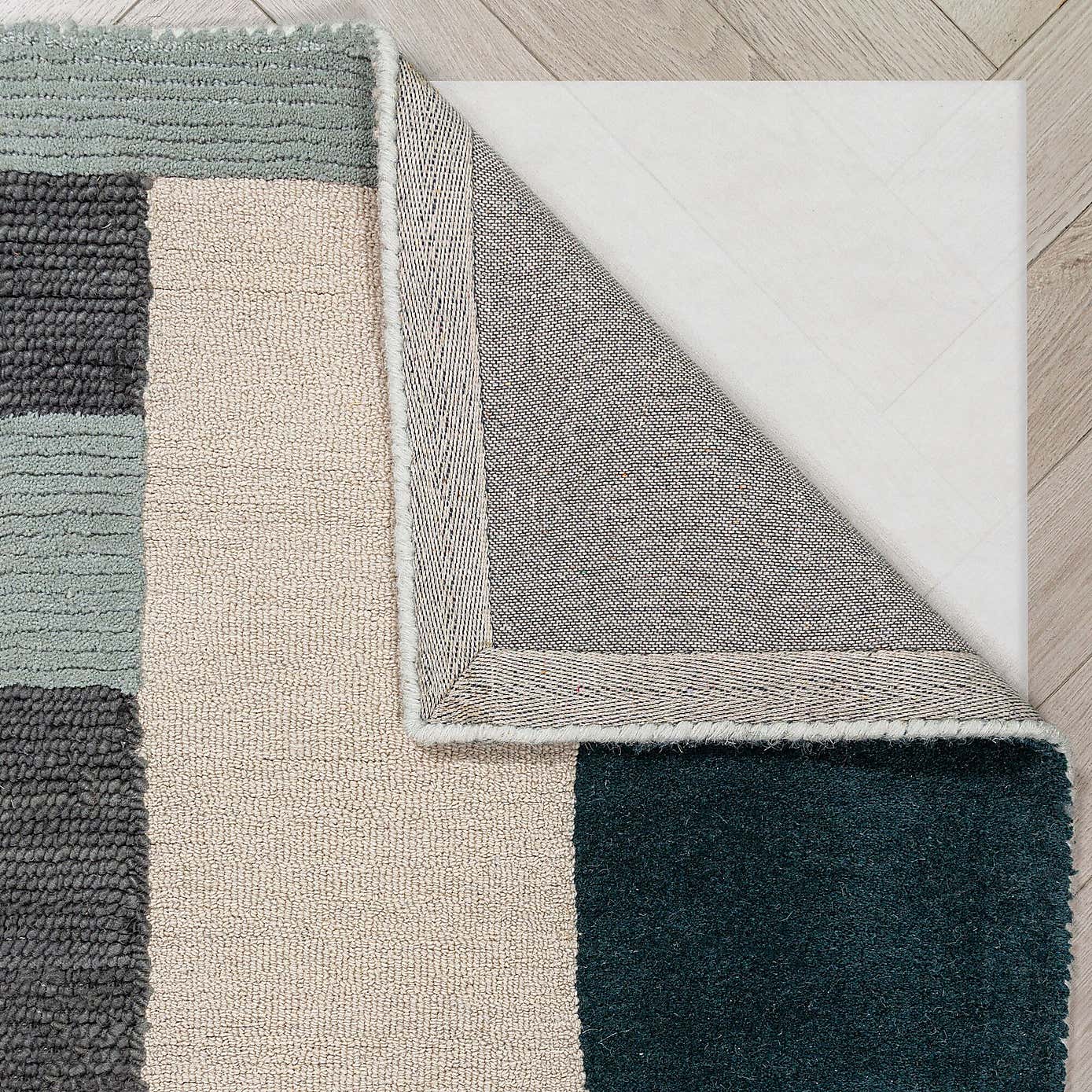 Carousel zoom image position 3 of 6