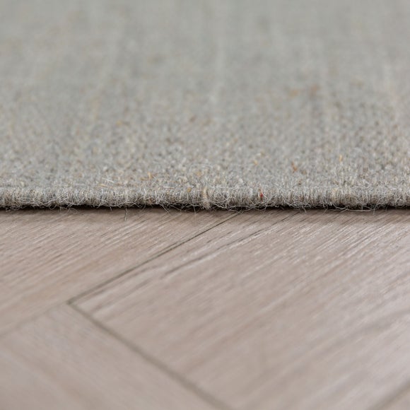 Carousel navigation image position 4 of 6