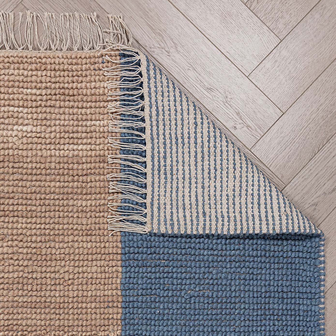 Carousel zoom image position 3 of 6