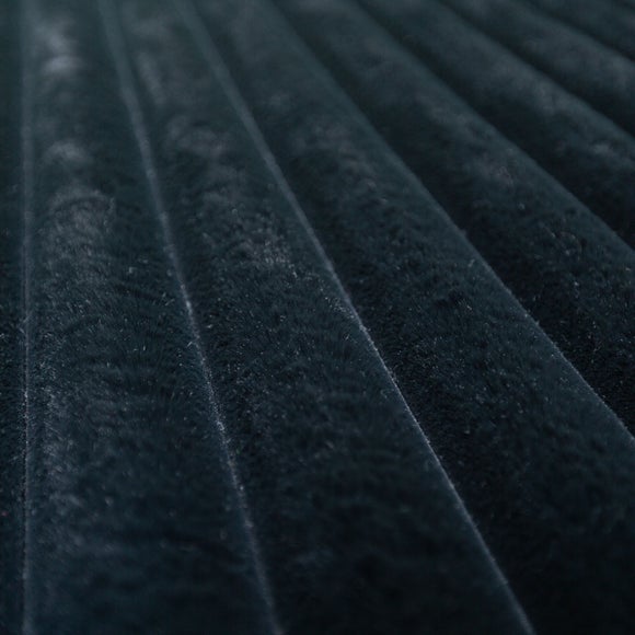 Carousel navigation image position 2 of 7