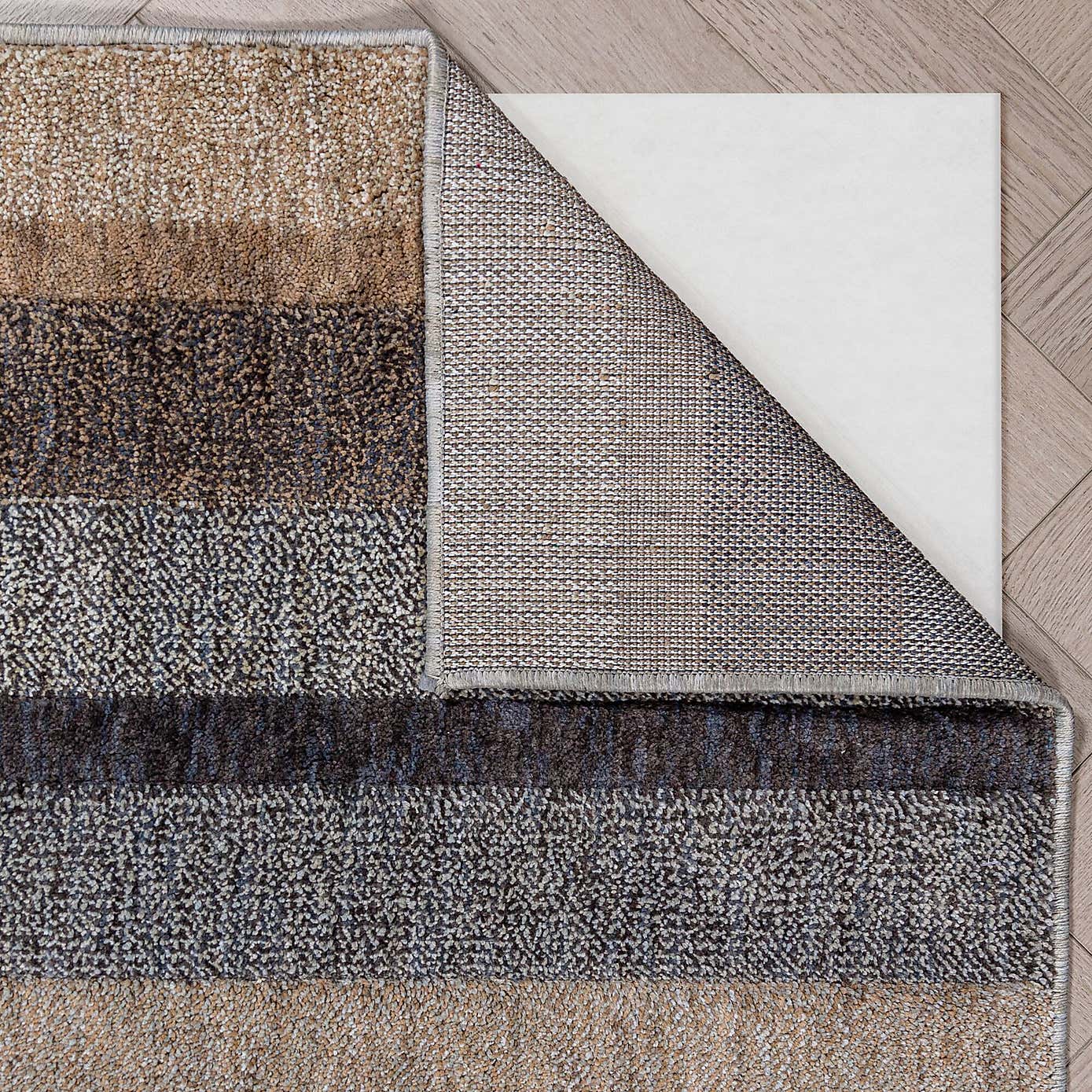 Carousel zoom image position 3 of 5