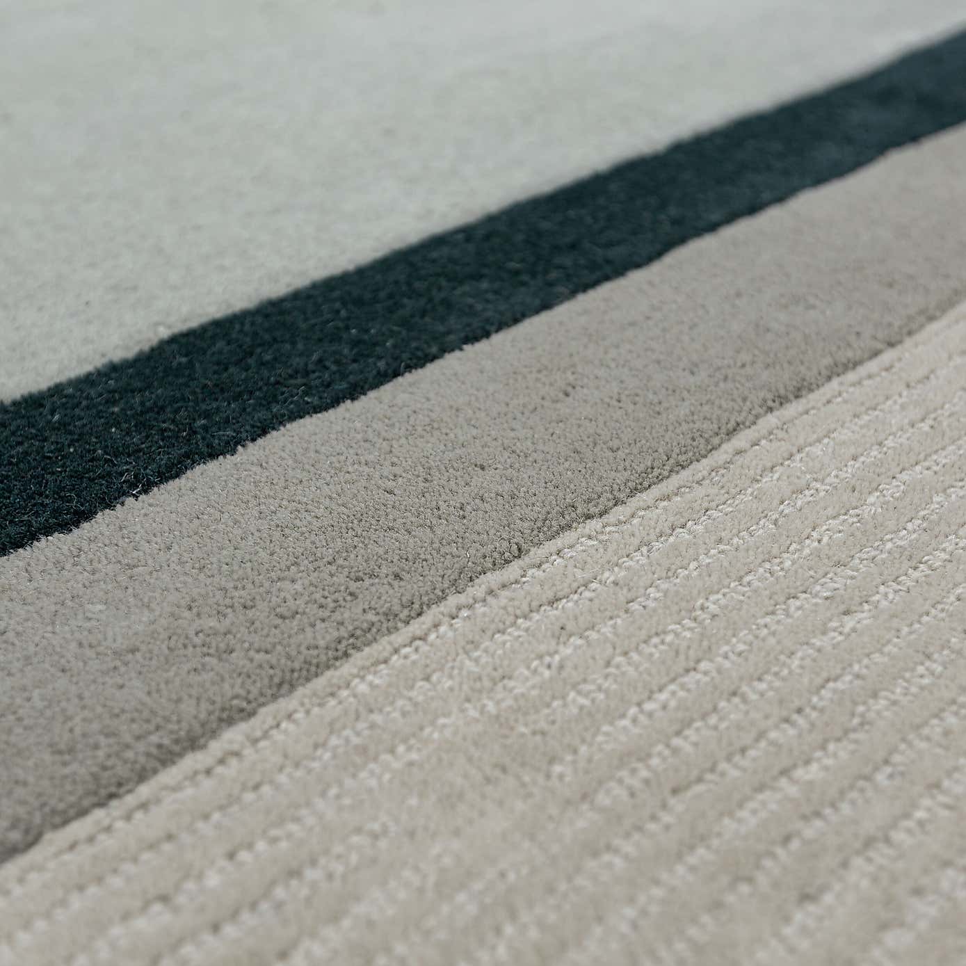 Carousel zoom image position 2 of 6