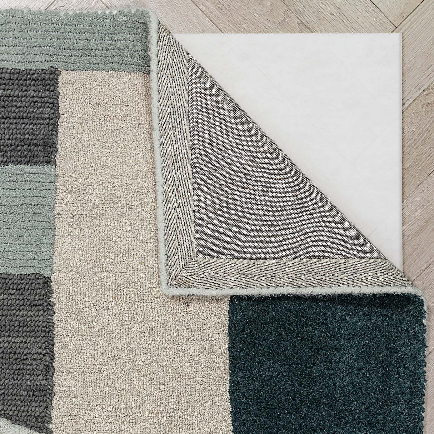 Carousel zoom image position 3 of 6