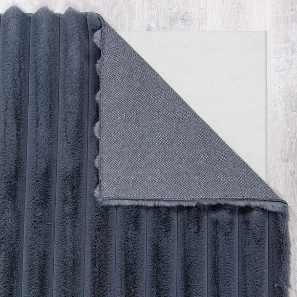 Carousel navigation image position 3 of 7