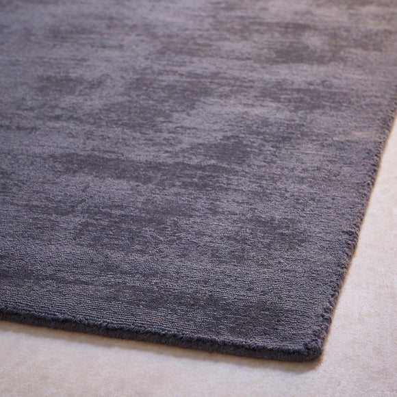 Carousel navigation image position 3 of 4