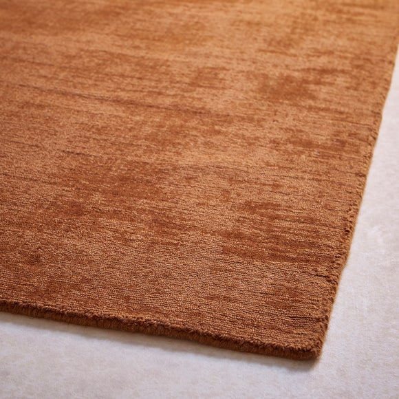 Carousel navigation image position 3 of 4