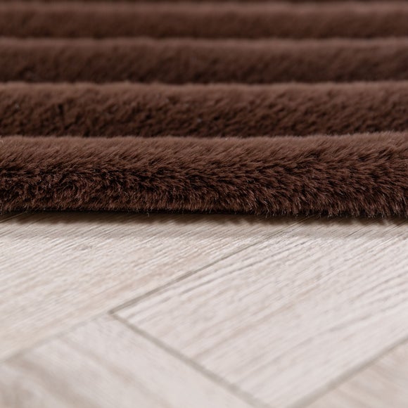 Carousel navigation image position 4 of 7