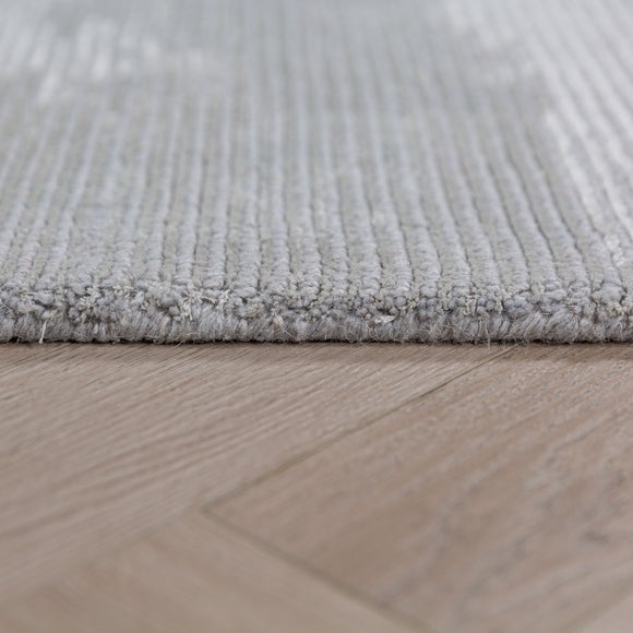 Carousel navigation image position 4 of 6