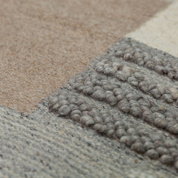 Carousel navigation image position 2 of 7