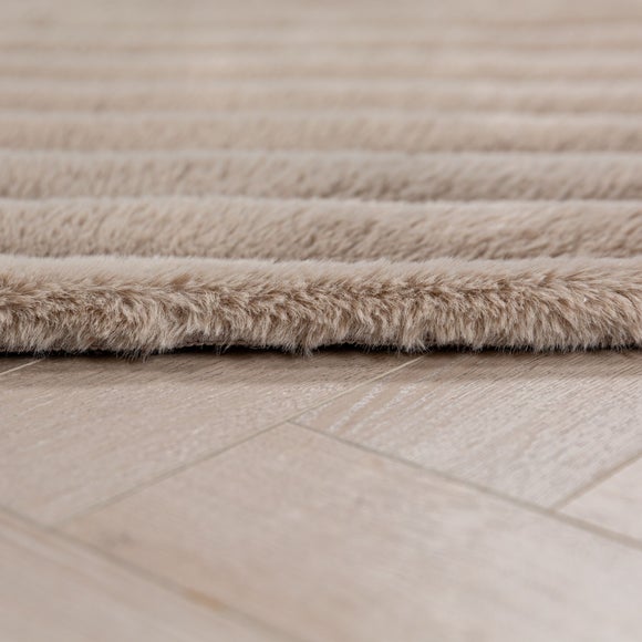 Carousel navigation image position 4 of 6