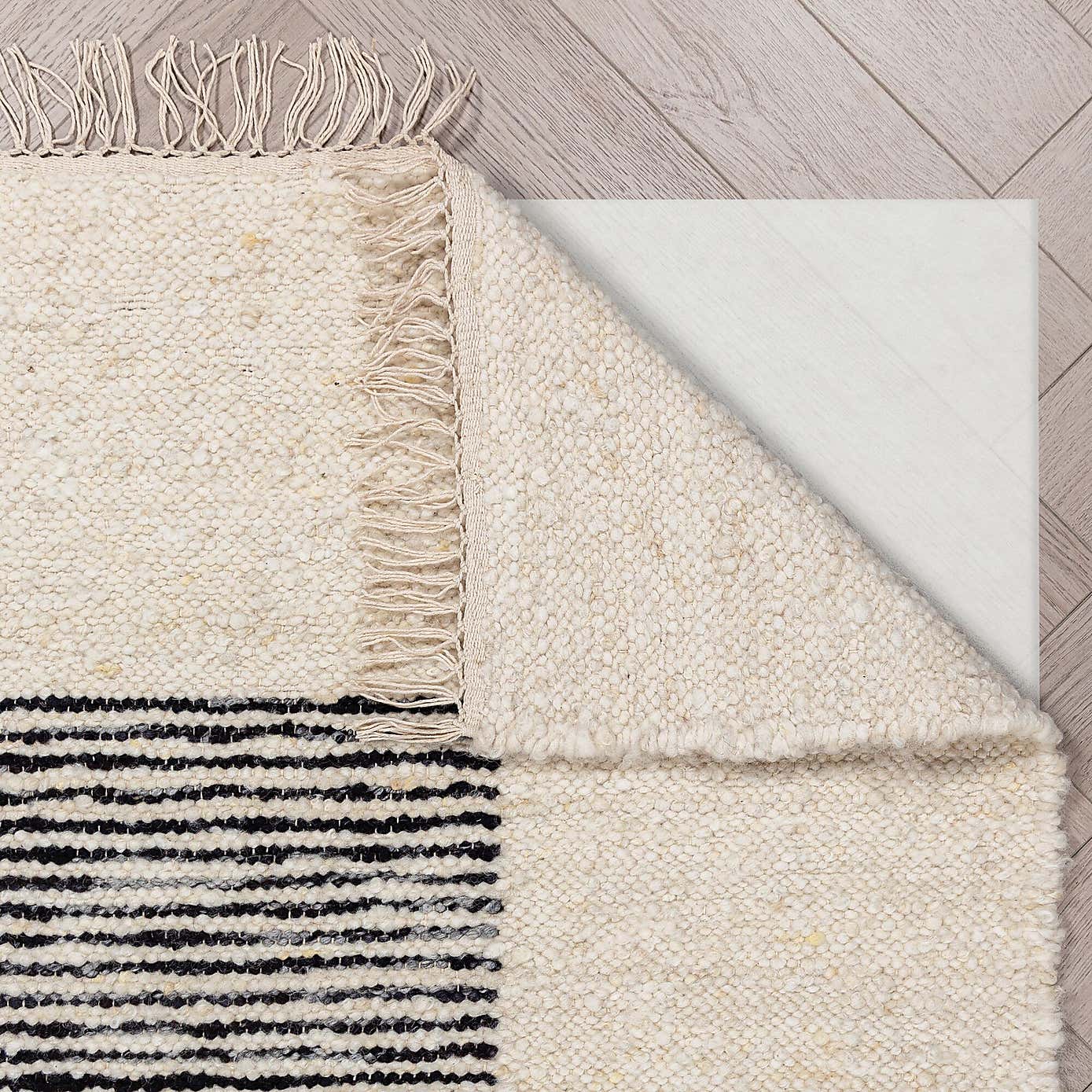 Carousel zoom image position 3 of 6