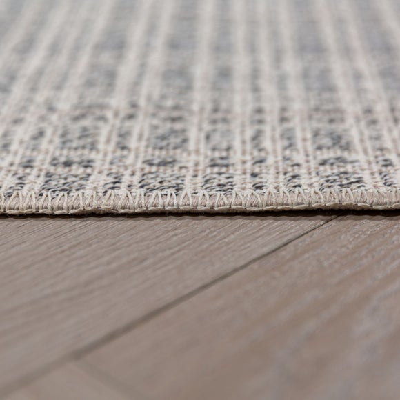 Carousel navigation image position 4 of 6