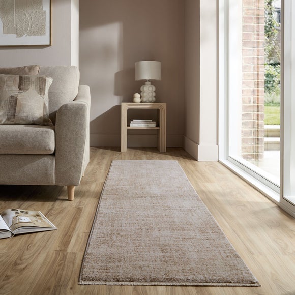 Nolan Abstract Runner